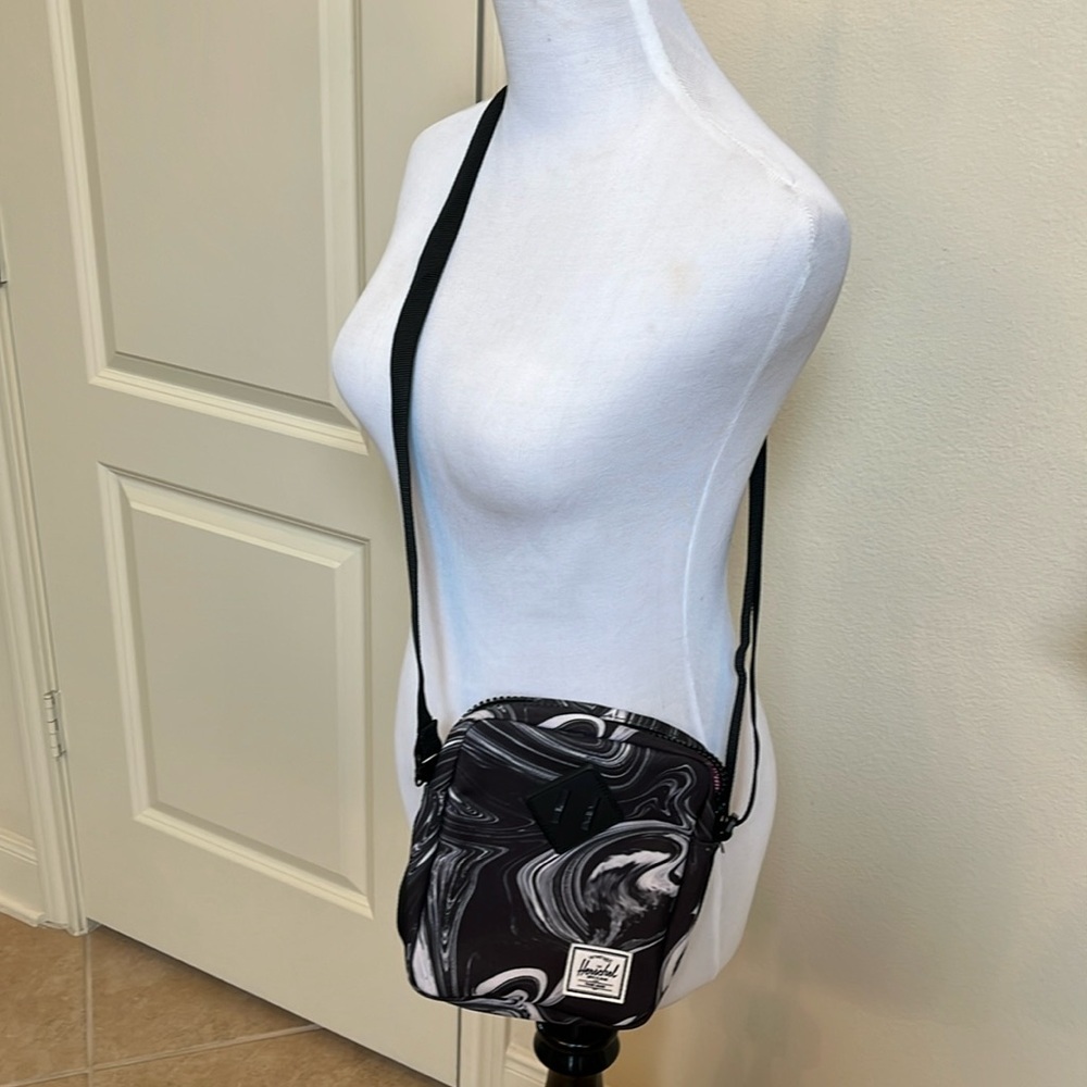 NWOT Herschel crossbody bag